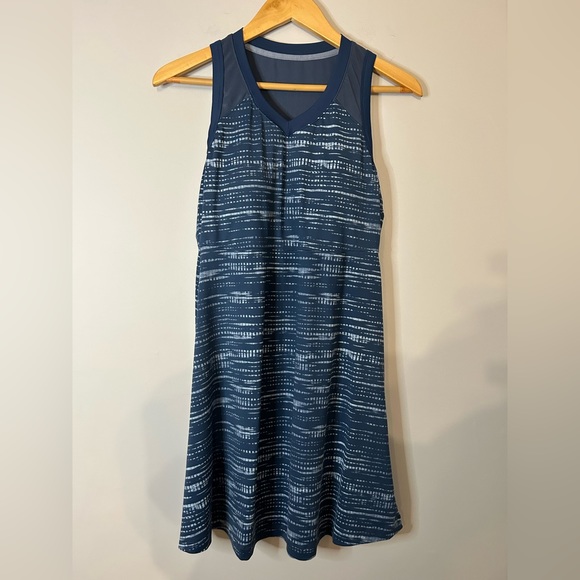 Title Nine Boss Workout Dress Pulse Blue Printed - Picture 2 of 9